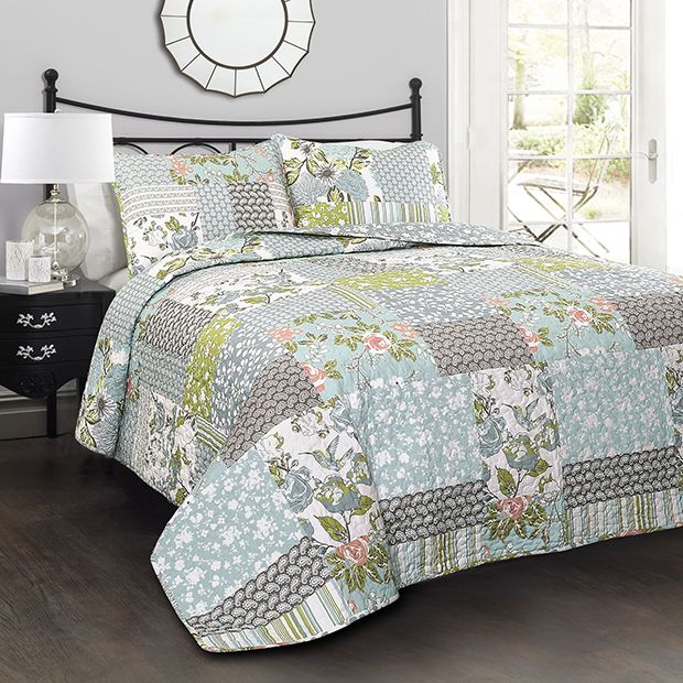 Floral Quilt Bedding Set | Antique Farmhouse