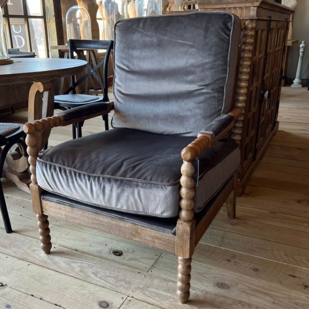 Modern Farmhouse Cushioned Accent Chair | Antique Farmhouse